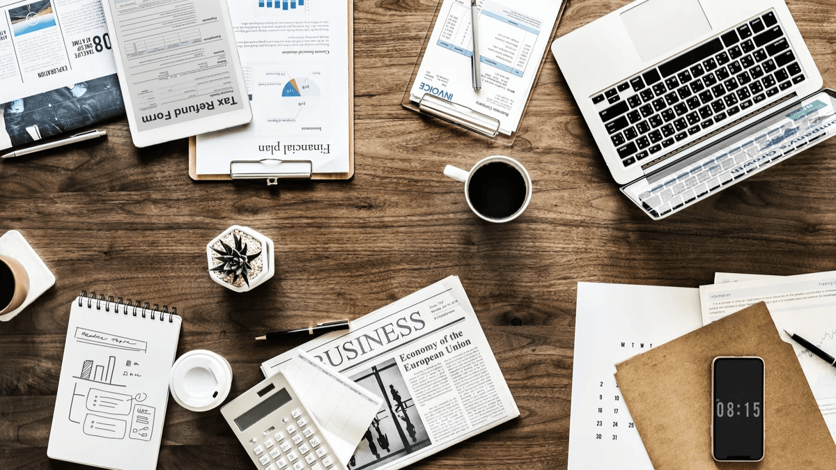 Service website optimization for professional consultation inquiries