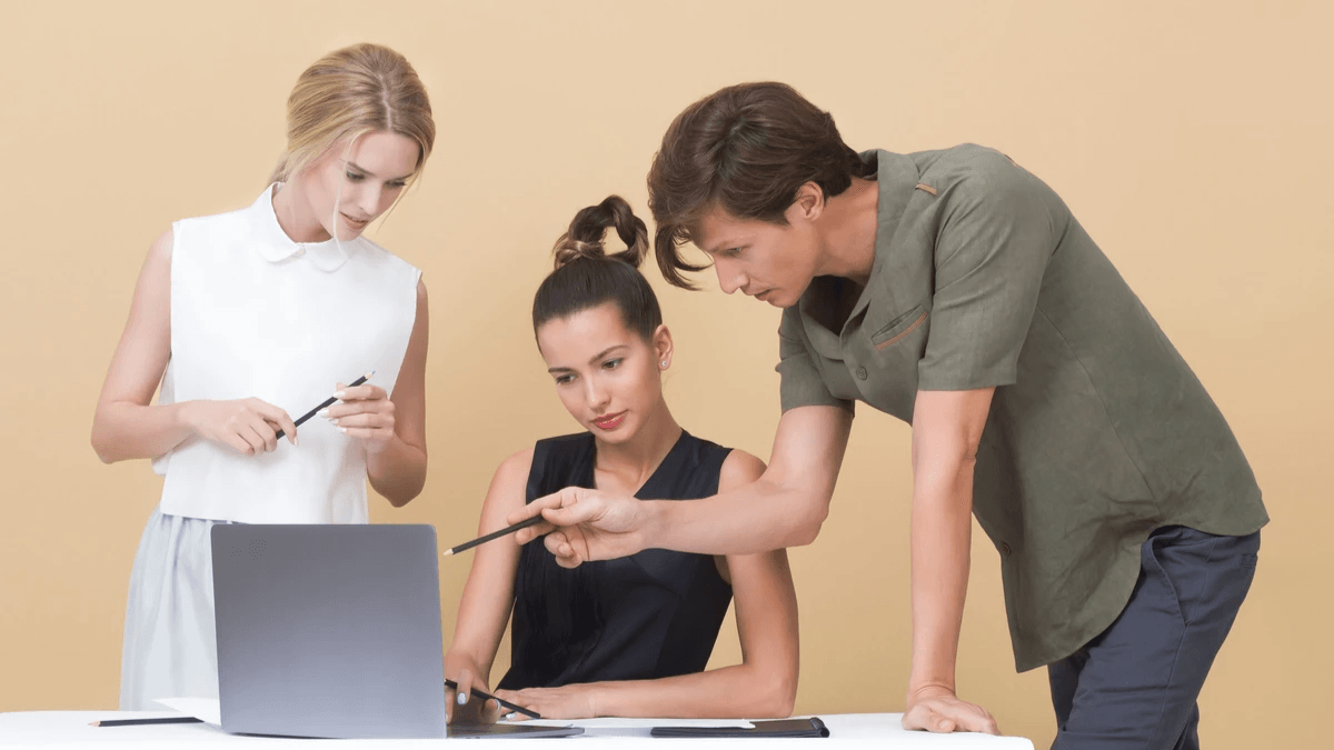 online business growth website analysis and performance tracking