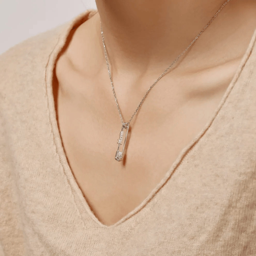 Elevate your style with an elegant s925 heart-shaped silver pendant