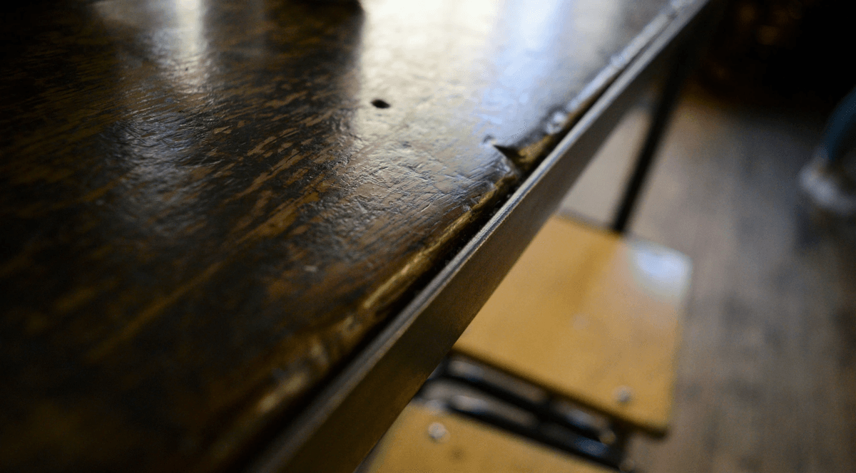 Wooden Furniture Inspection process detecting defects.