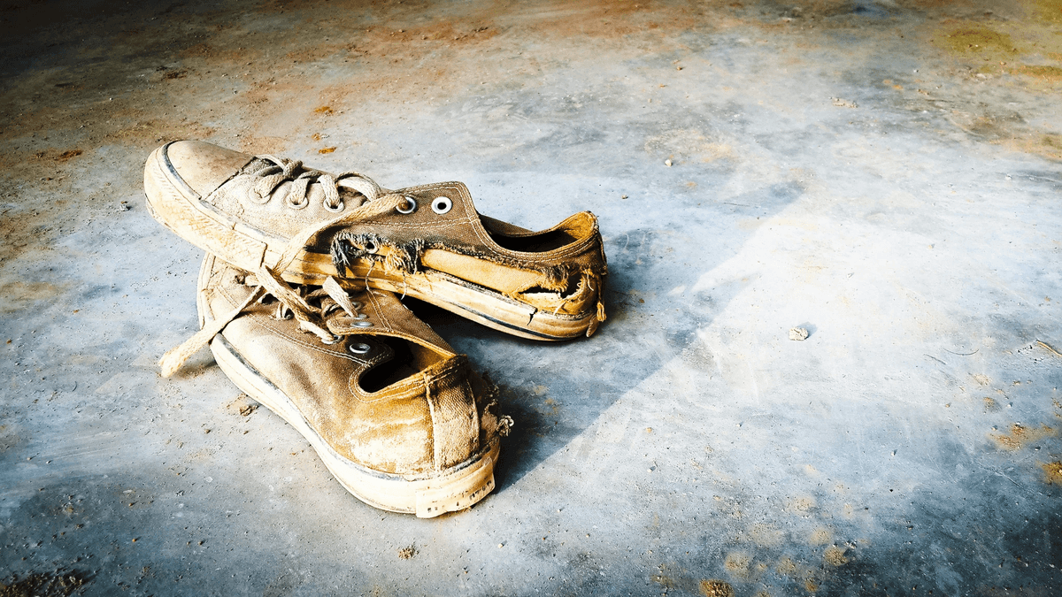 Quality Defects in Shoes highlighted by visible imperfections