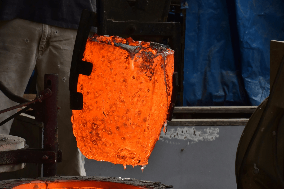 Casting Defects caused by poor pouring techniques