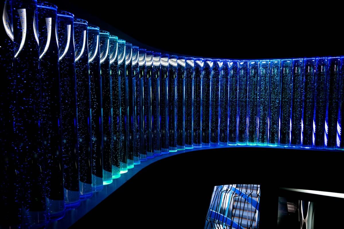 Illustration showing how ip address tracking improves network management.