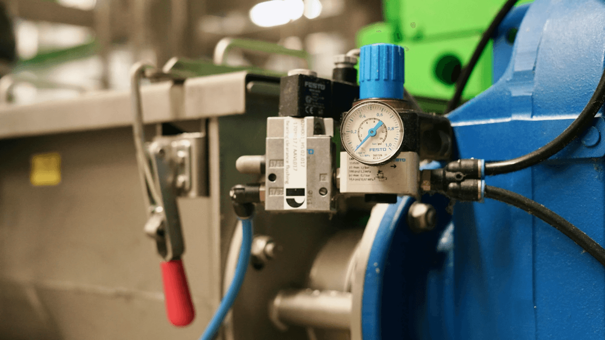 Valve Backseat Test preparation with proper equipment