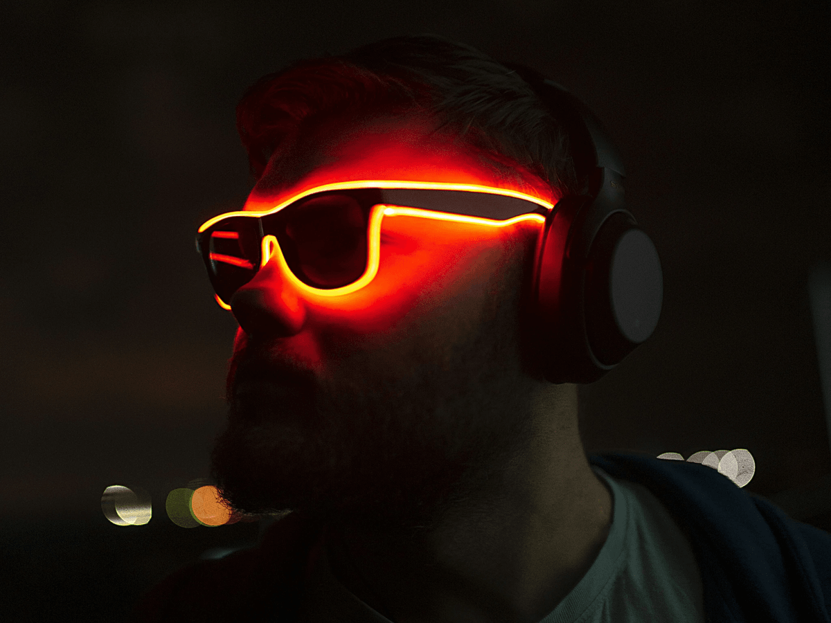 Explore how meta smart glasses transform daily experiences.