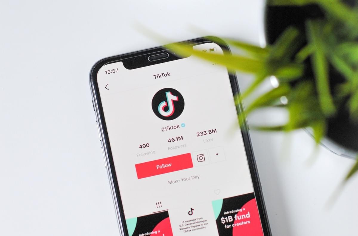 Ganar dinero en tiktok banner Movil con el perfil de tiktok