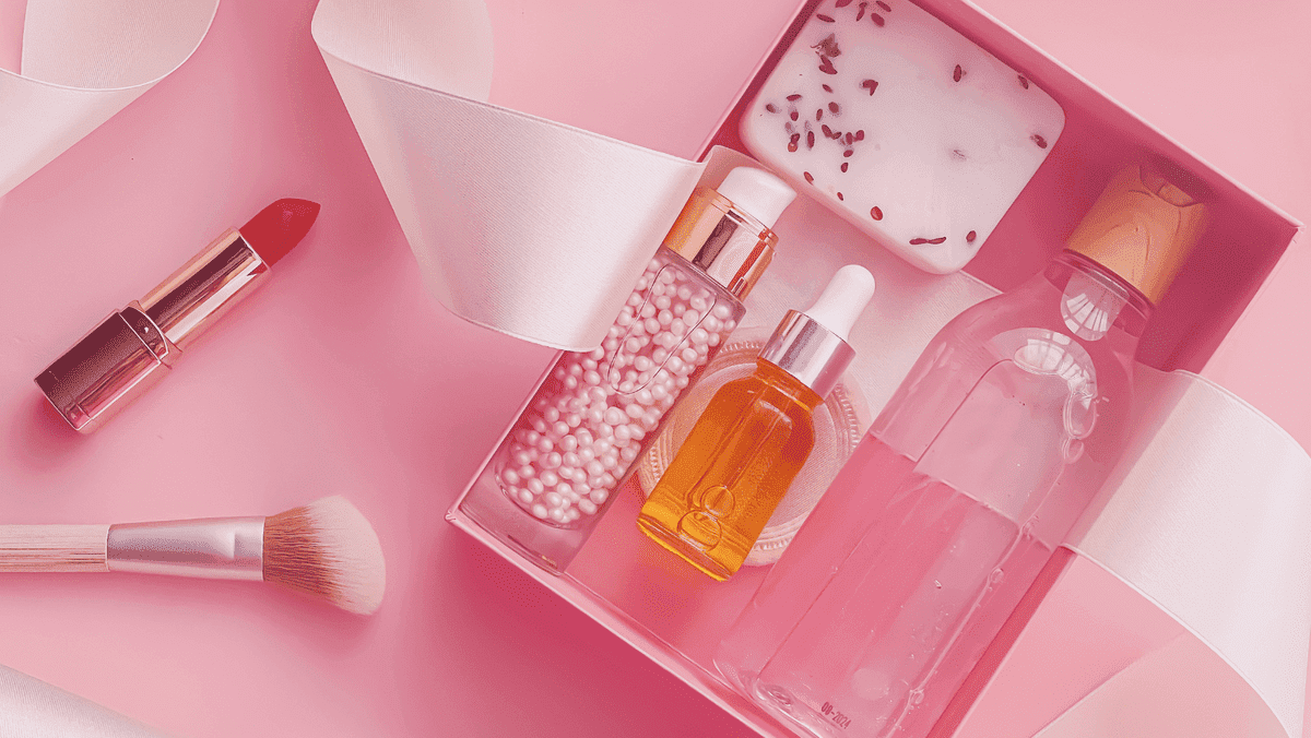 باقة الاشتراك في Beauty Box مع مستحضرات العناية بالبشرة والمكياج والسبا