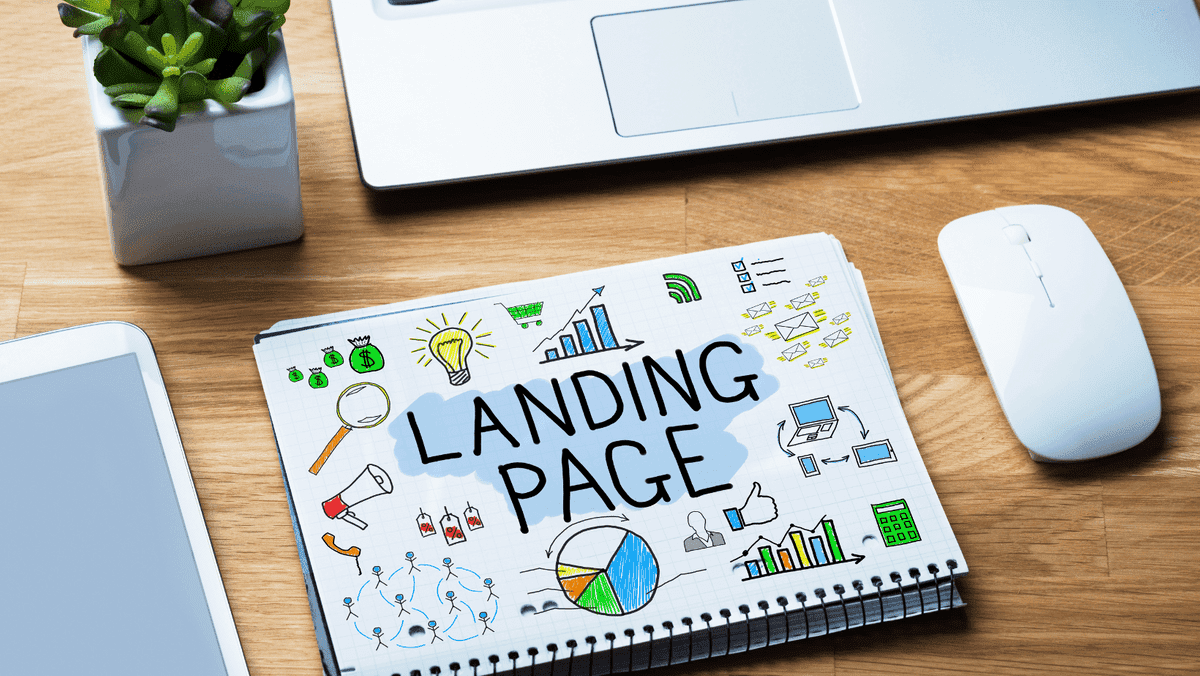 Blocco note che mostra un concetto di landing page