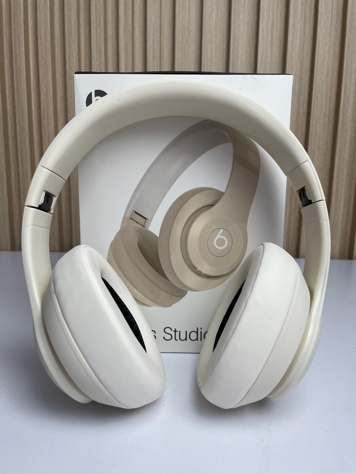 We offer the latest technological gadgets to keep you at the forefront. Innovation in Gadgets List of characteristics TECHNOLOGICAL GADGET STORE