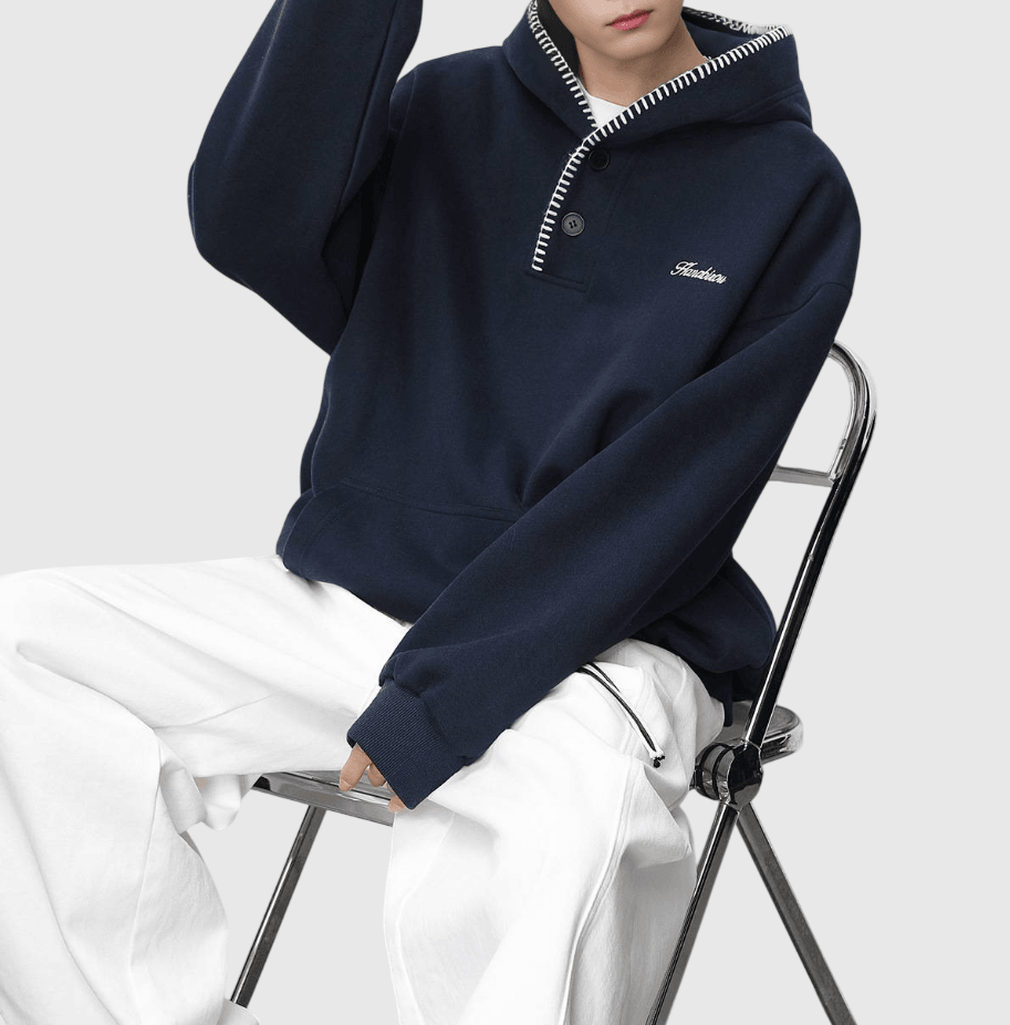 日系帽簷撞色縫線設計 半開領鈕扣連帽衛衣 [SBH-1344]