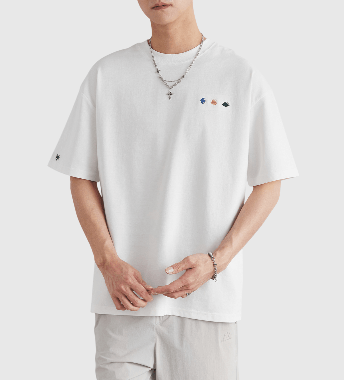 山系戶外細圖案刺繡設計 短袖 T-Shirt [SBT-1560]