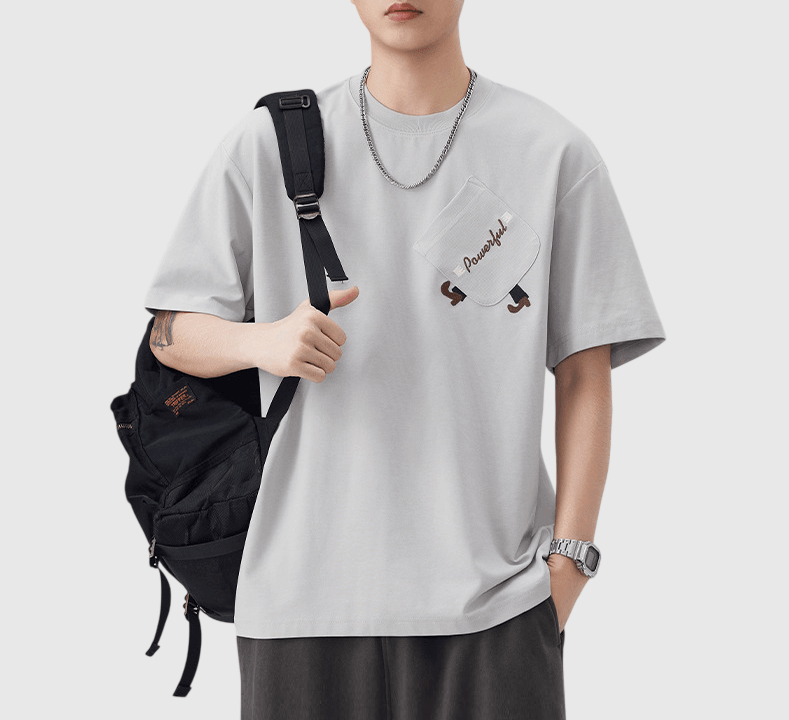 斜前袋趣味細圖案文字刺繡 短袖 T-Shirt [SBT-1505]