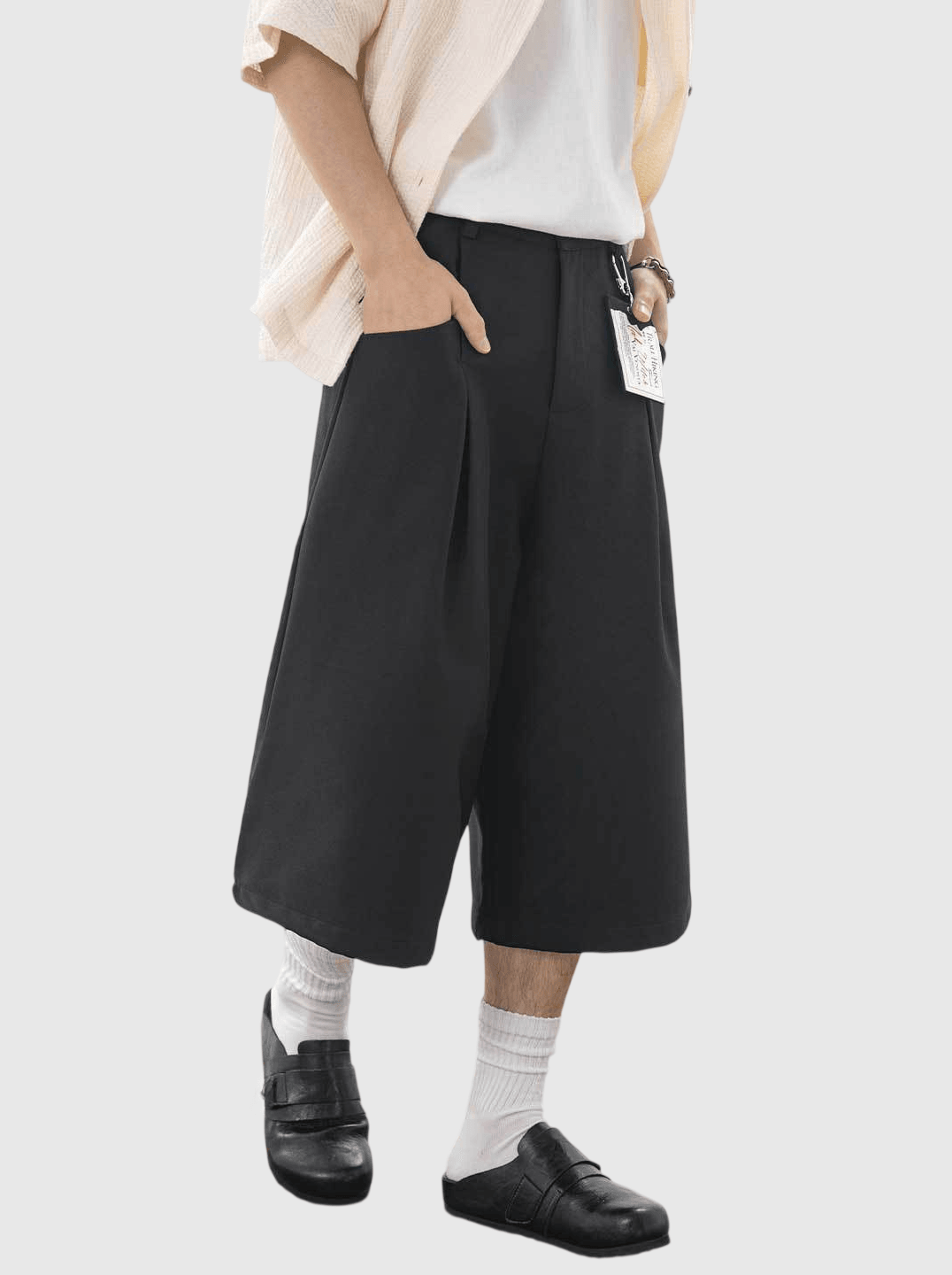 日系褶皺縫紉設計 麻質透氣垂感七分短褲 [SBST-1166]