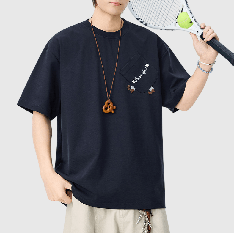 斜前袋趣味細圖案文字刺繡 短袖 T-Shirt [SBT-1505]