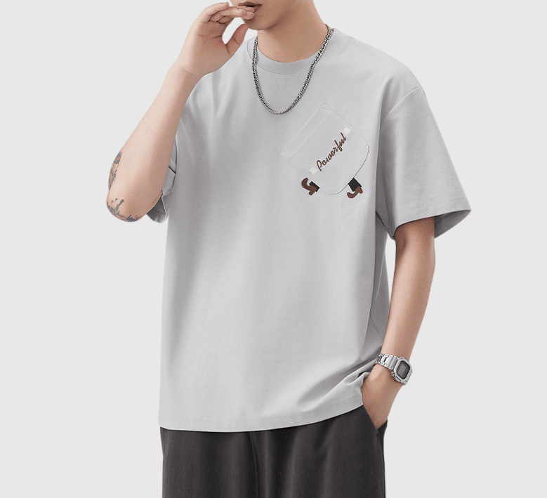 斜前袋趣味細圖案文字刺繡 短袖 T-Shirt [SBT-1505]