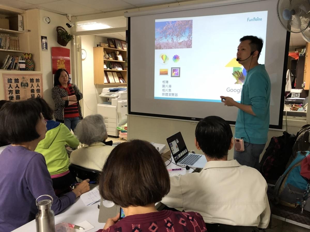 智樂活銀髮熟齡長者手機教學活動現場照片20180417