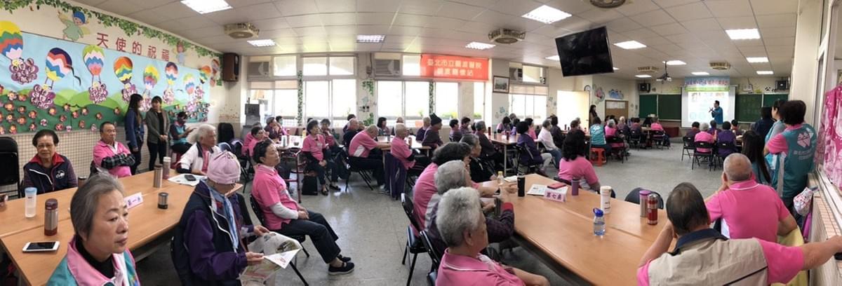 智樂活銀髮熟齡長者手機教學活動現場照片20180418