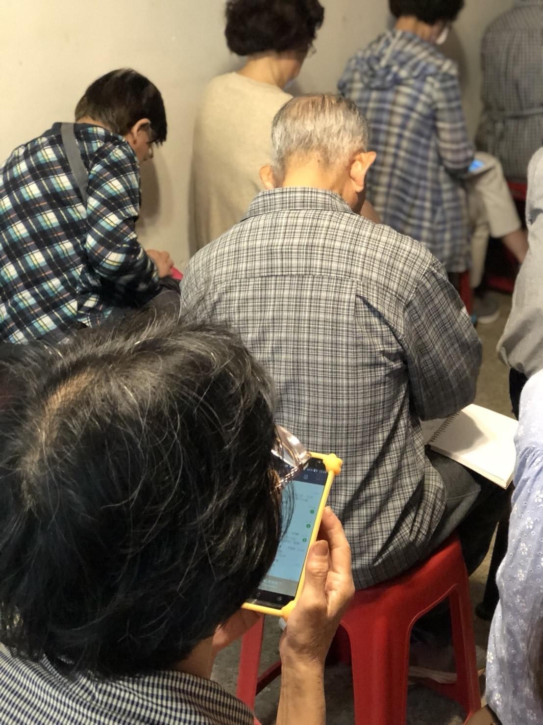 智樂活銀髮熟齡長者手機教學活動現場照片20180420