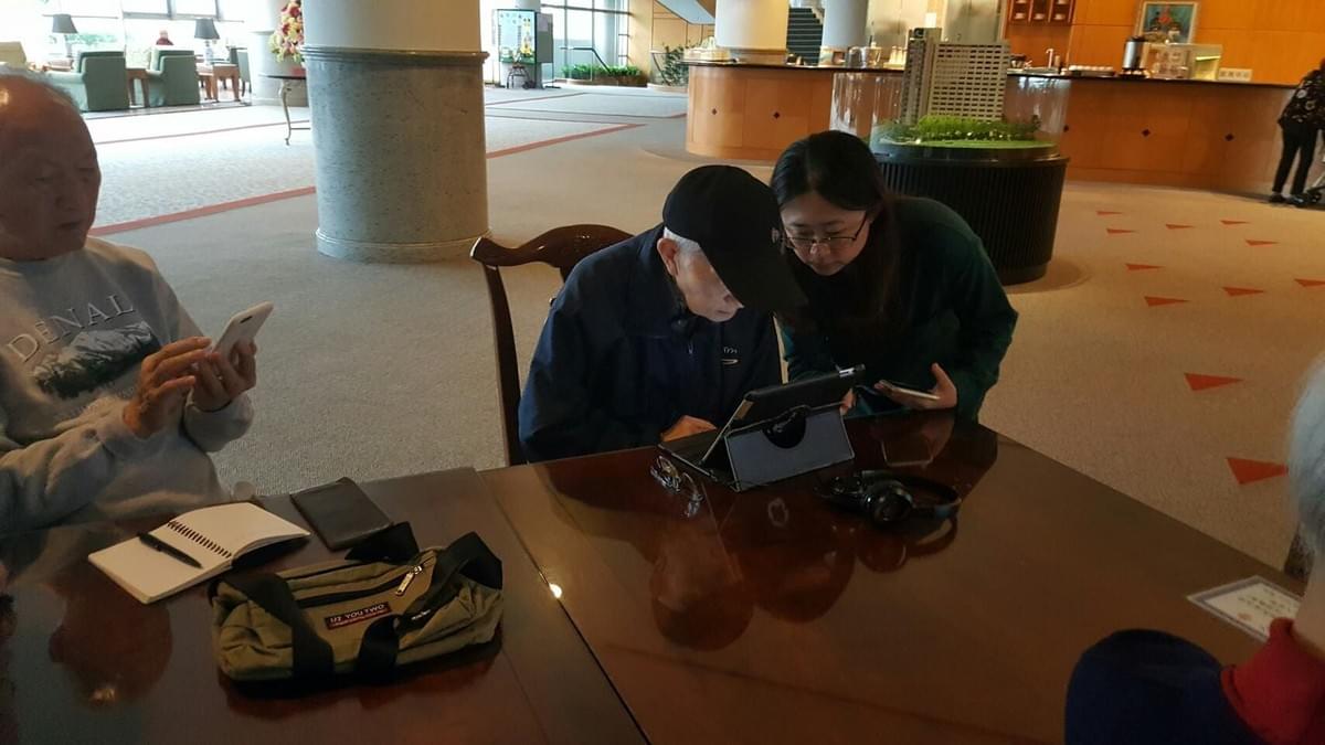 熟齡長者手機教學活動現場照片20171122