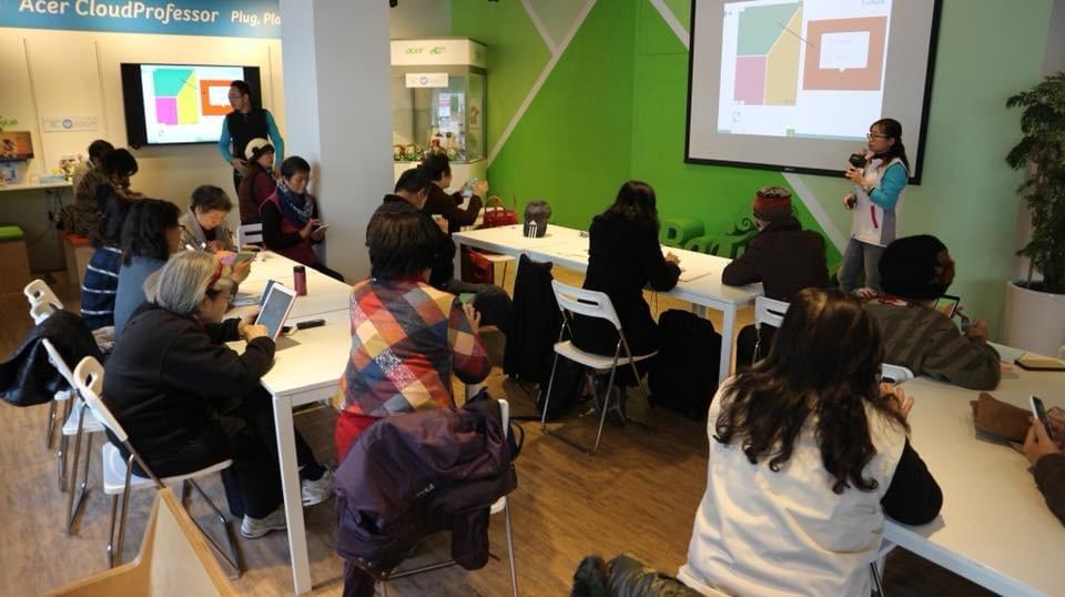 智樂活銀髮熟齡長者手機教學活動現場照片20180112