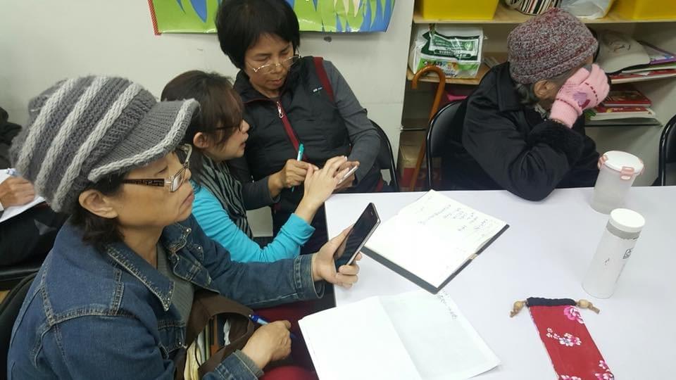 智樂活銀髮熟齡長者手機教學活動現場照片20180308