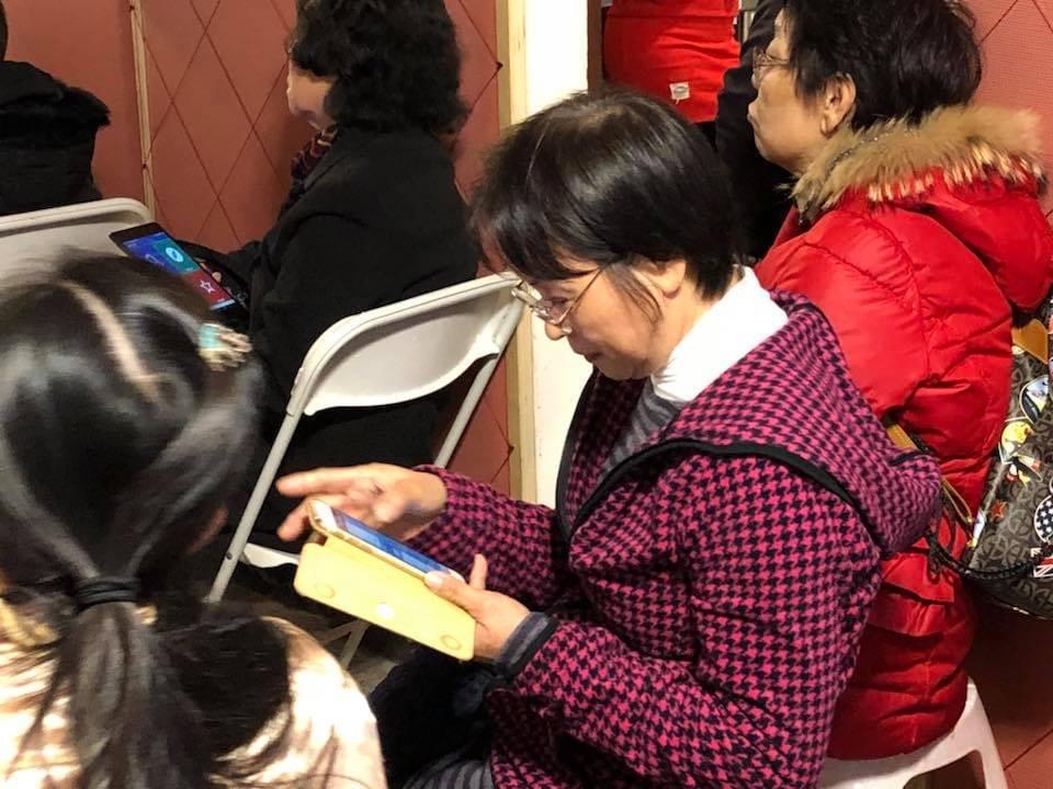 智樂活銀髮熟齡長者手機教學活動現場照片20180309