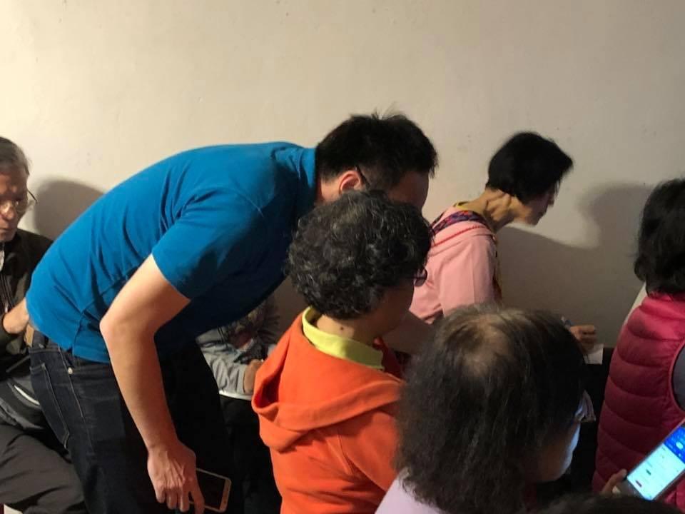 智樂活銀髮熟齡長者手機教學活動現場照片20180316