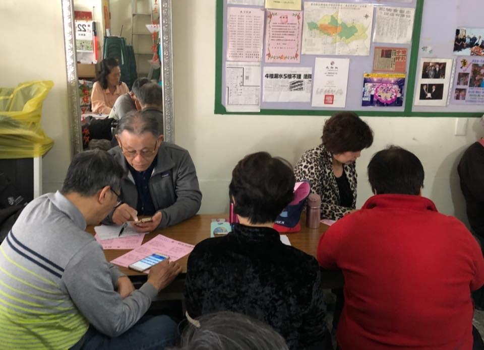 智樂活銀髮熟齡長者手機教學活動現場照片20180323