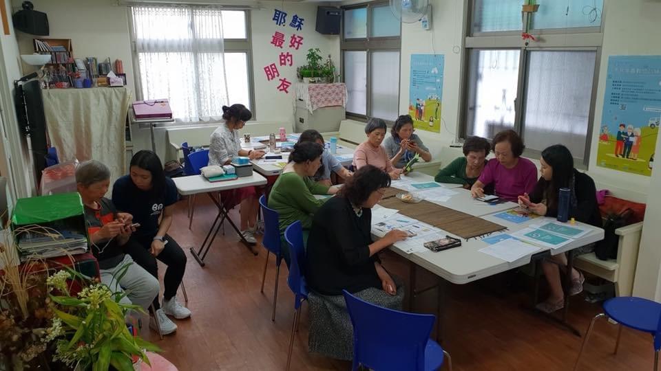 智樂活銀髮熟齡長者手機教學活動現場照片20180329