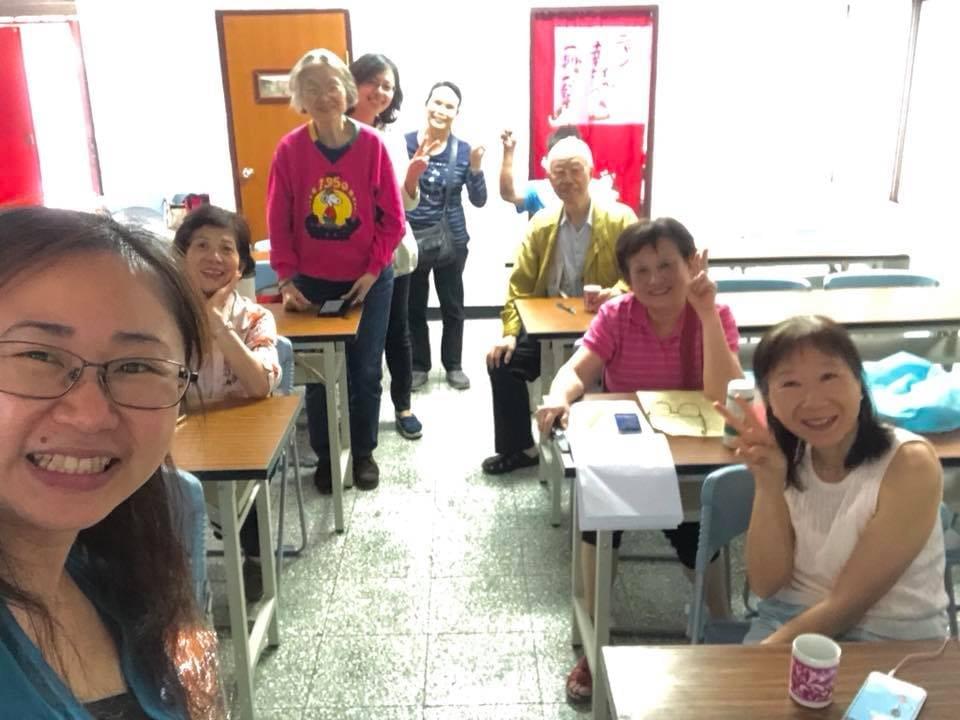 智樂活銀髮熟齡長者手機教學活動現場照片20180509