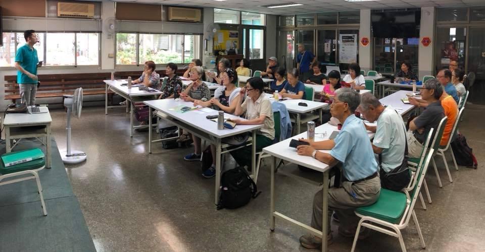 智樂活銀髮熟齡長者手機教學活動現場照片20180704