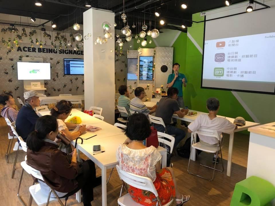 智樂活銀髮熟齡長者手機教學活動現場照片20180717