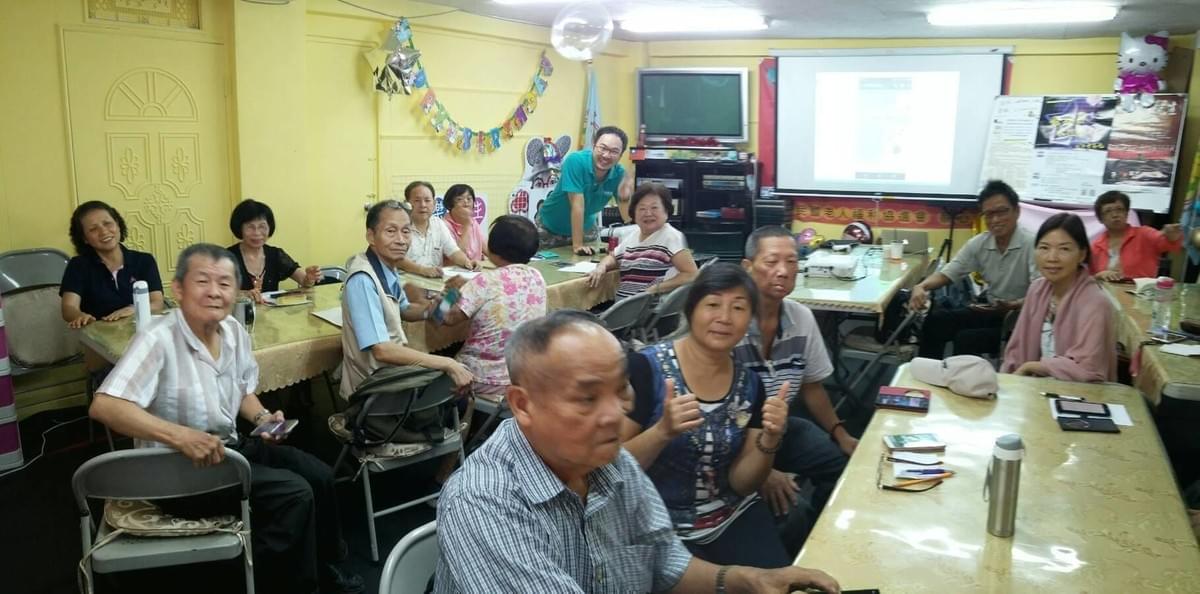 智樂活銀髮熟齡長者手機教學活動現場照片20180723