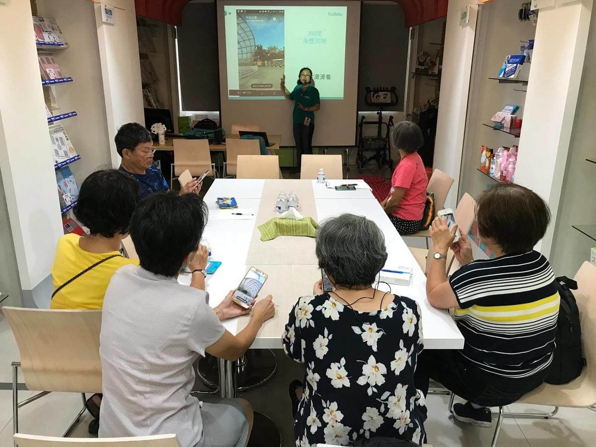 智樂活銀髮熟齡長者手機教學活動現場照片20180723