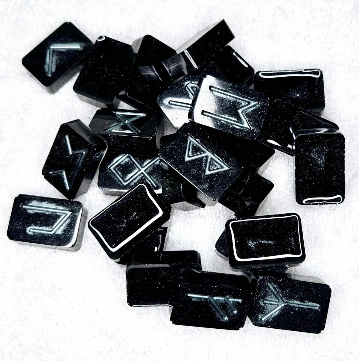 Runes Sets - Traditional Futhark - Resin