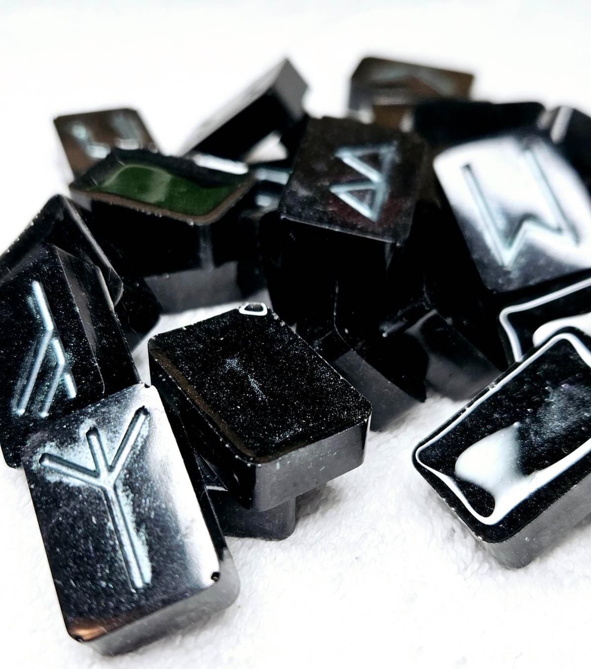 Runes Sets - Traditional Futhark - Resin