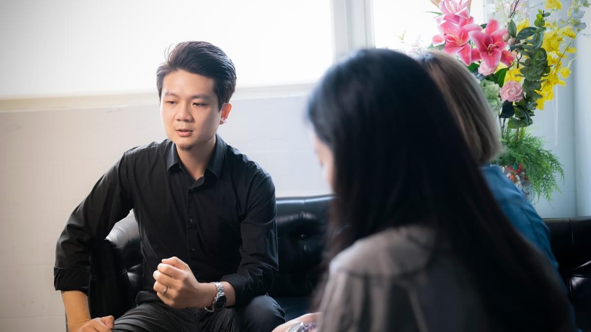 傑克森講解催眠技巧