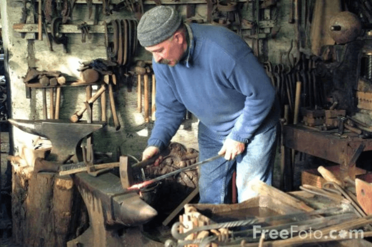 Prudent Work at the blacksmith 