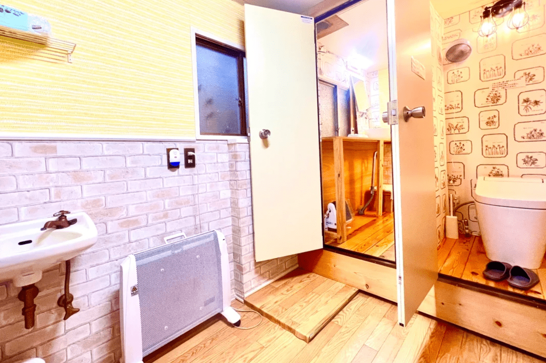 猫と暮らす古民家グランピング【和心村公式】|千葉富津・東京から1時間|サウナ&カフェも完備  千葉県富津市の豊かな自然に囲まれた和心村は、東京から車でわずか1時間、「人と動物と自然が調和する共生の村」をコンセプトにした唯一無二のグランピング