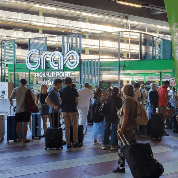 Many People waiting bolt at airport pickup point