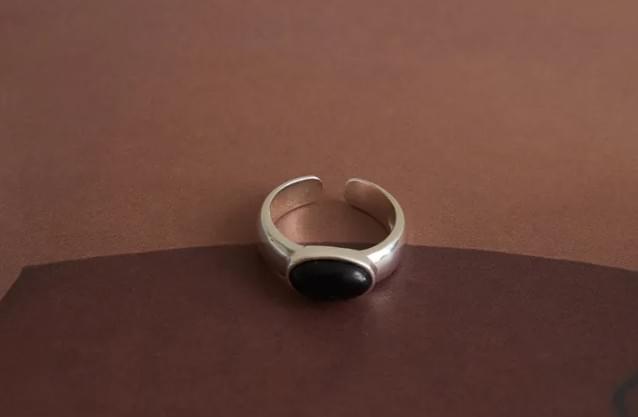 [預購] [黑瑪瑙/純銀] 深邃的午夜戒指 / Deep Midnight Ring