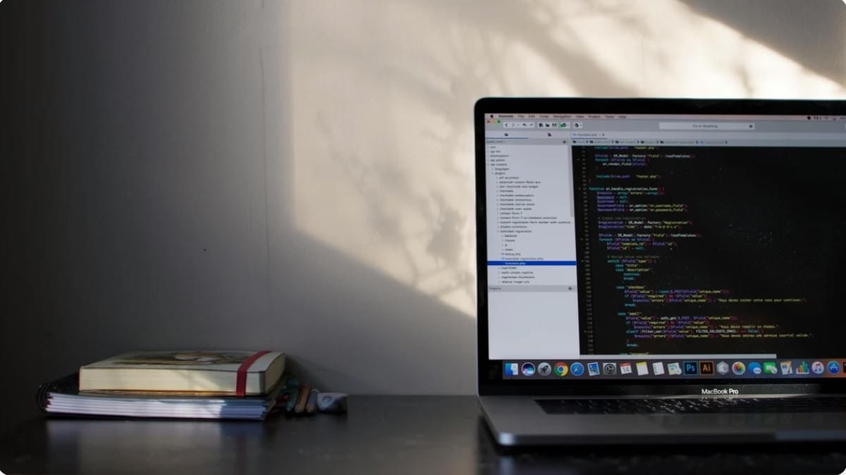 Leer webdesign en zakelijk met Strikingly