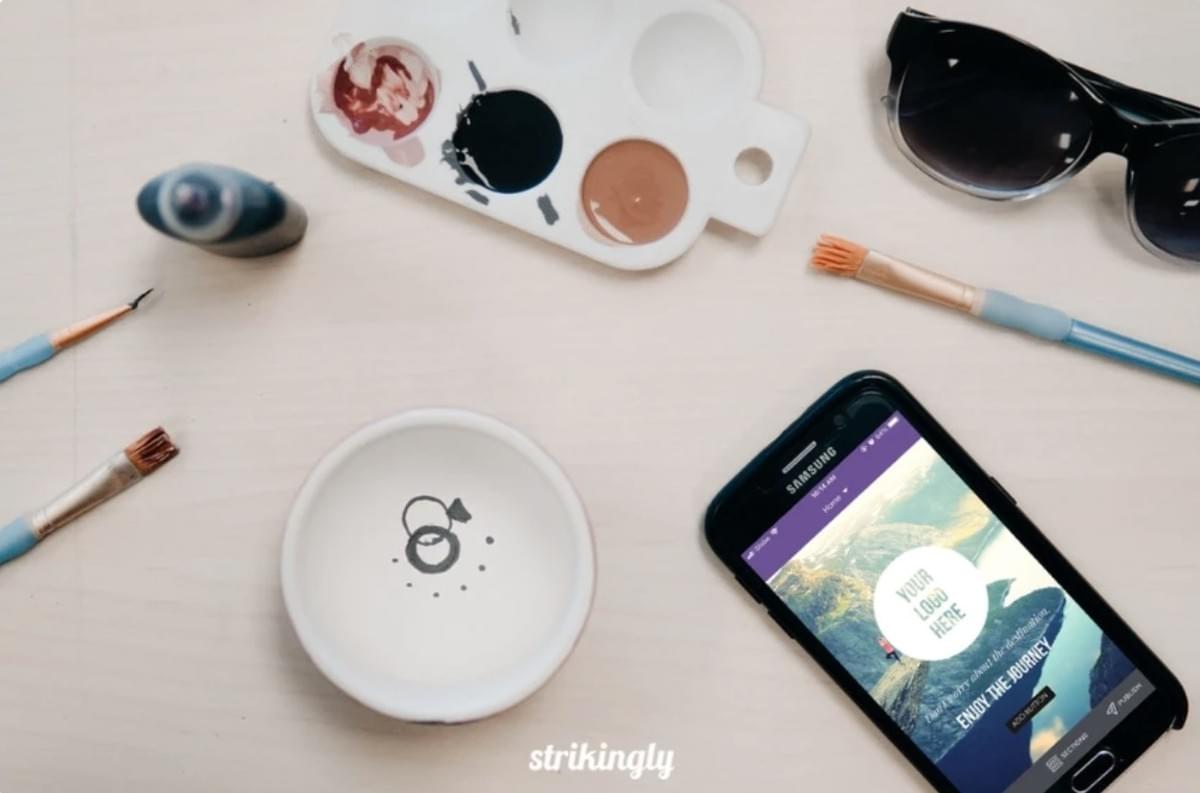 Site Strikingly em Dispositivo Móvel