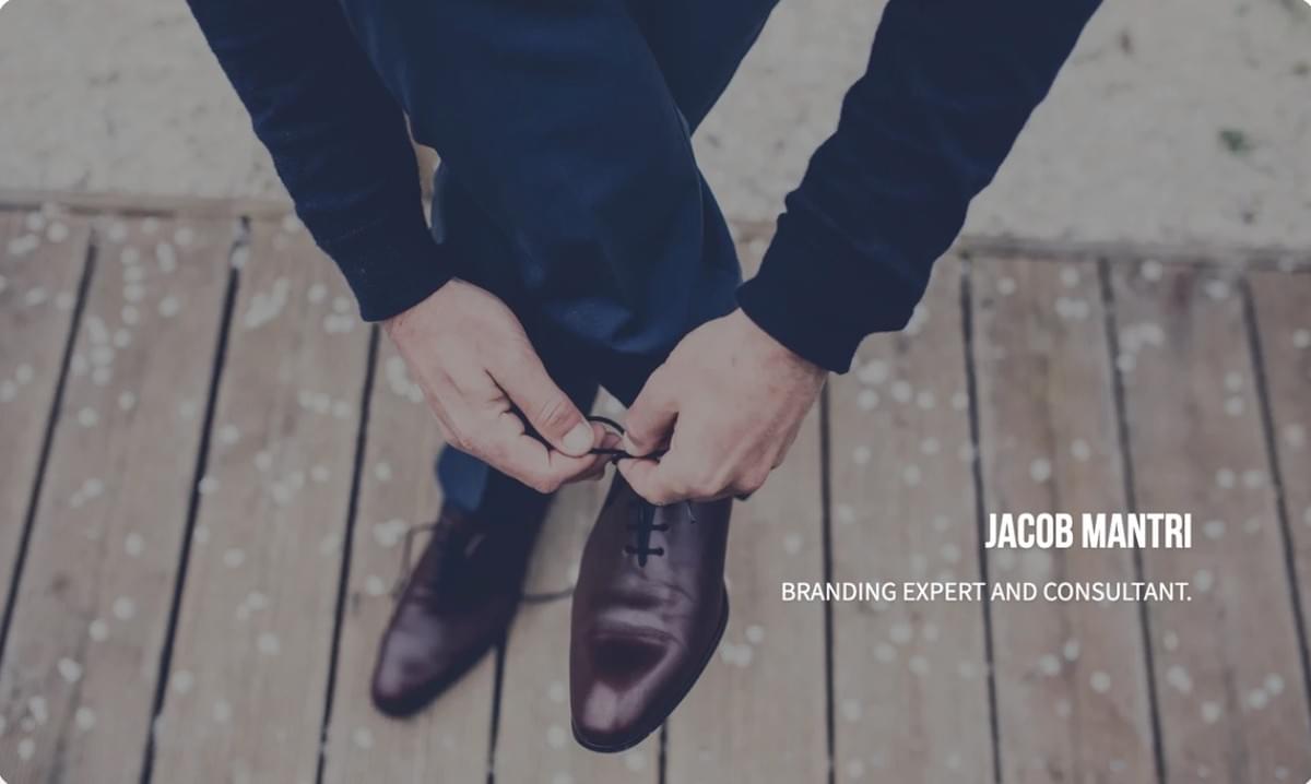 Modelo de Perspectiva da Strikingly