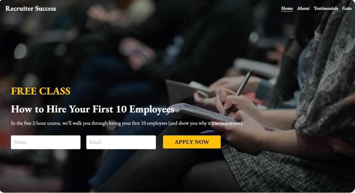 Modelo de Sucesso do Recrutador do Strikingly