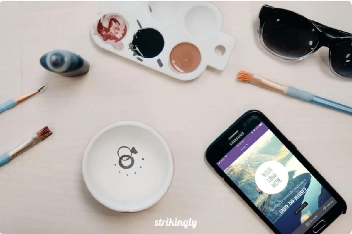 Imagem tirada de Strikingly