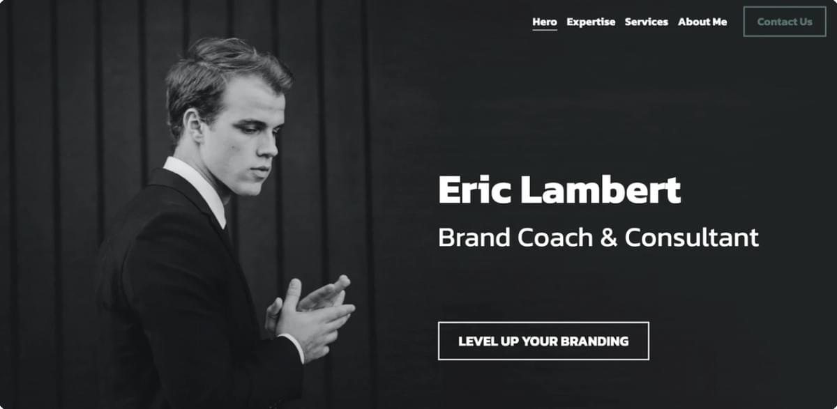Brand Coach-sjabloon van Strikingly