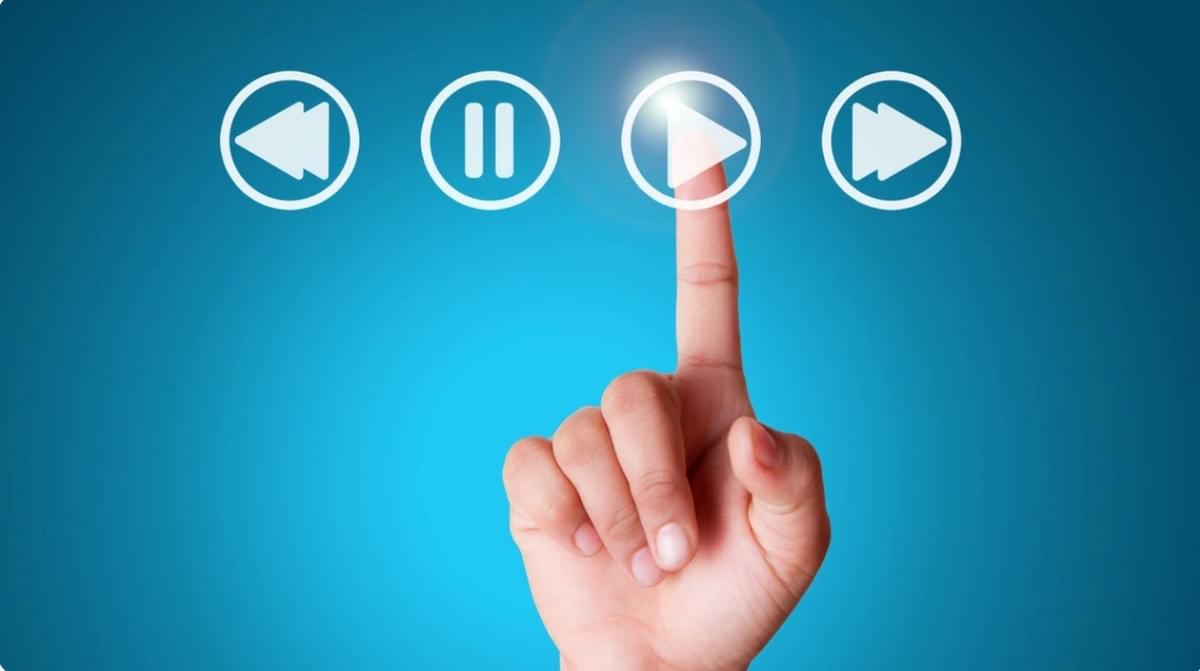 Eenvoudige stappen om een muziekvideo te maken zonder de bank te breken