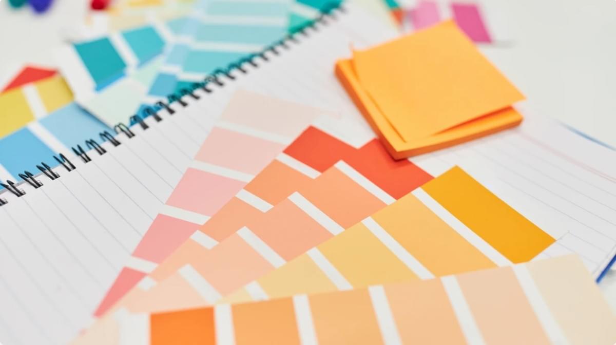O Processo de Design de Informação: Passos para Criar Conteúdo Visual Envolvente com Strikingly