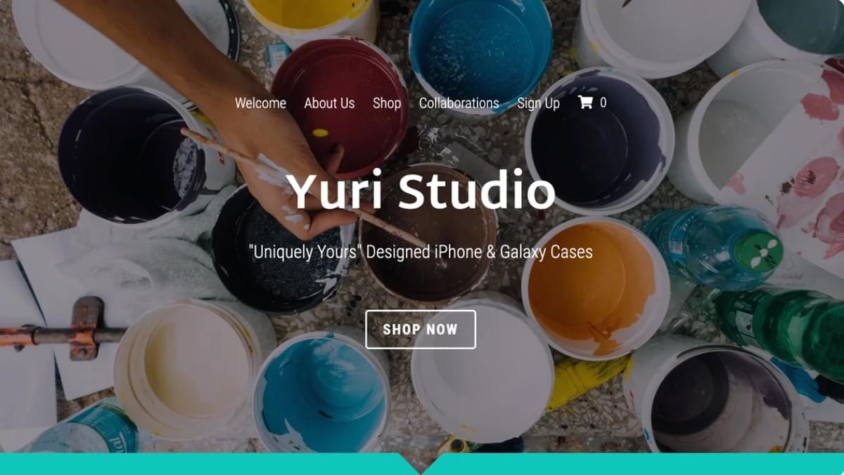 Yuri Studio Gepersonaliseerde Telefoonhoesjes Sjabloon van Strikingly